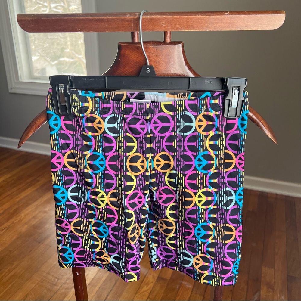 Peace sign spandex